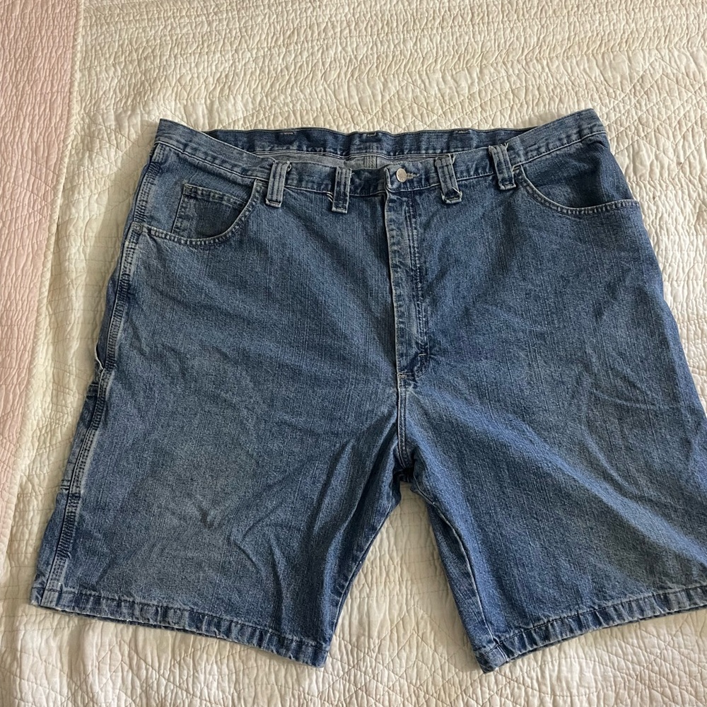 Vintage wrangler carpenter jorts size 46